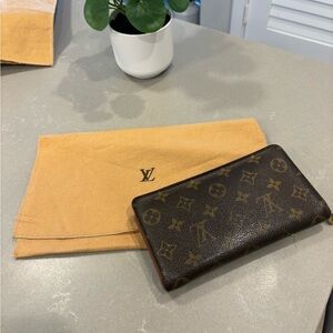 LV Monogram Zippy Wallet